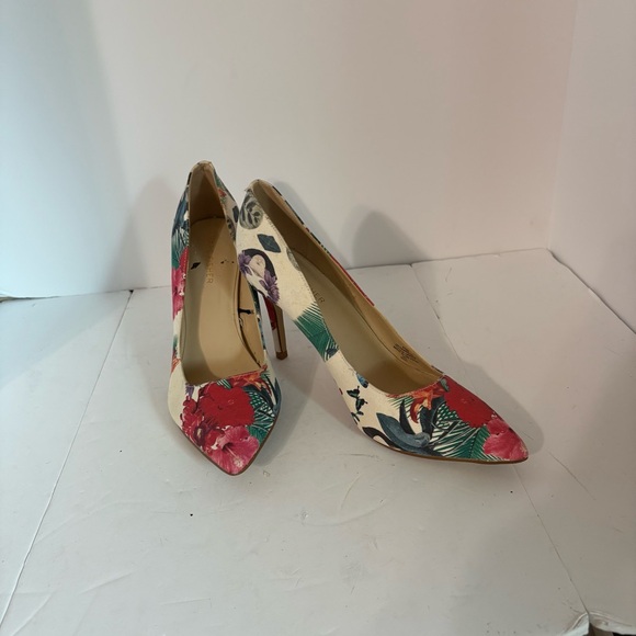 Marc Fisher floral print pumps - Picture 2 of 9